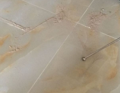 禹城瓷砖空鼓维修公司分享粘合剂选择不当在瓷砖铺贴过程中可能导致以下问题